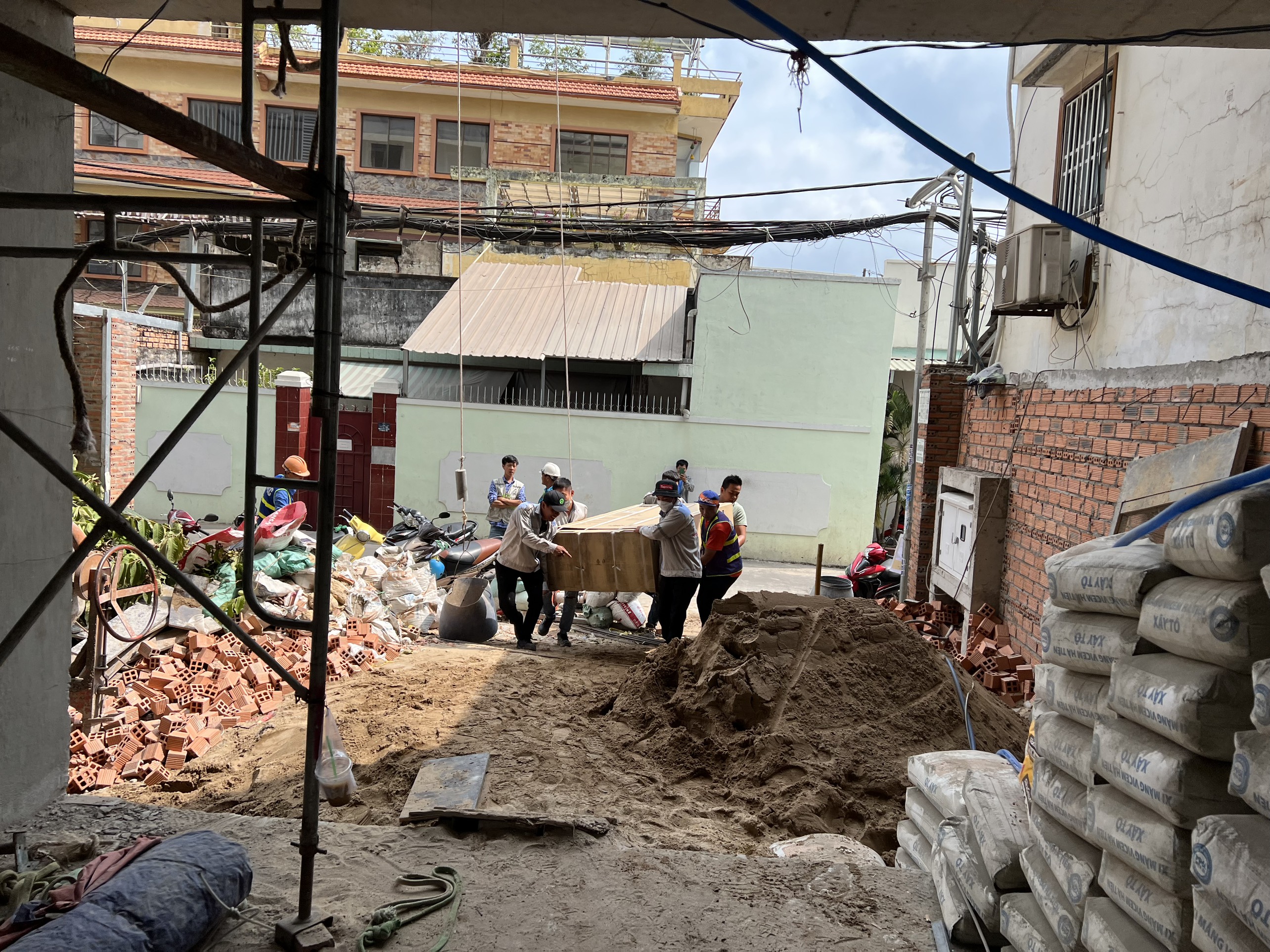 PT OFFICE TRẦN NÃO